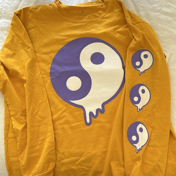 Goorin Bro Off Balance Tee Medium NWT - Picture 4 of 4